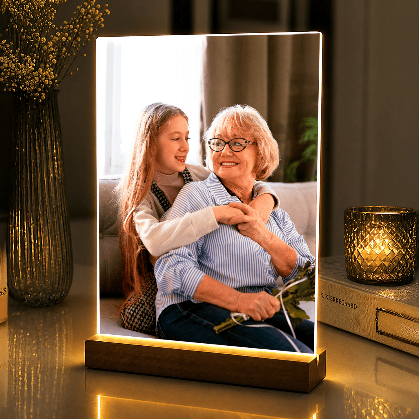 Lampka LED dla Babci – babcia z wnuczką na szkle akrylowym - StwórzPrezent.pl