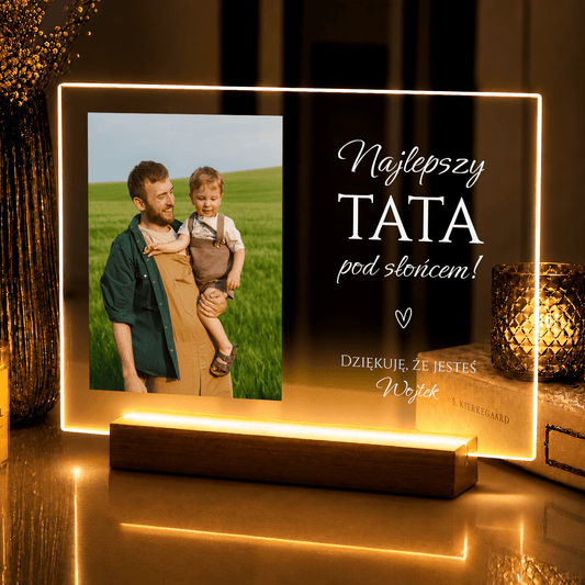 Lampka LED dla Taty – zdjęcia na szkle akrylowym z podświetleniem LED - StwórzPrezent.pl