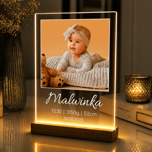 Lampka LED – metryczka dziecka na szkle akrylowym z podświetleniem, prezent dla rodziców - StwórzPrezent.pl