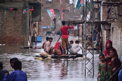  The 2010 Pakistan Floods: A Catastrophe Fueled by Climate Change and Lack of Infrastructure Preparedness